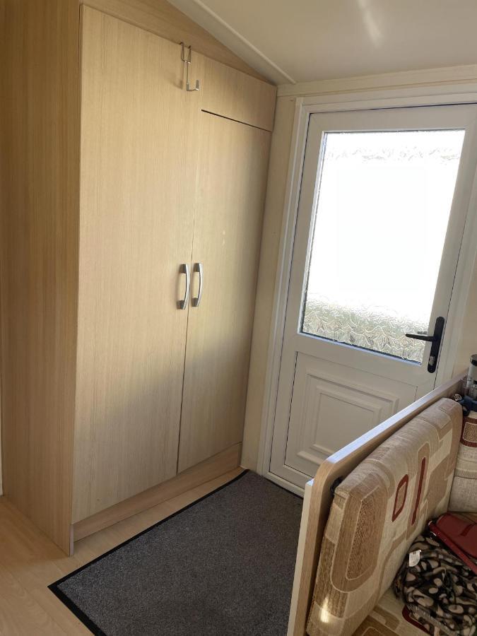 6 Berth Pet Friendly Caravan On Sandy Glade Berrow Exteriér fotografie